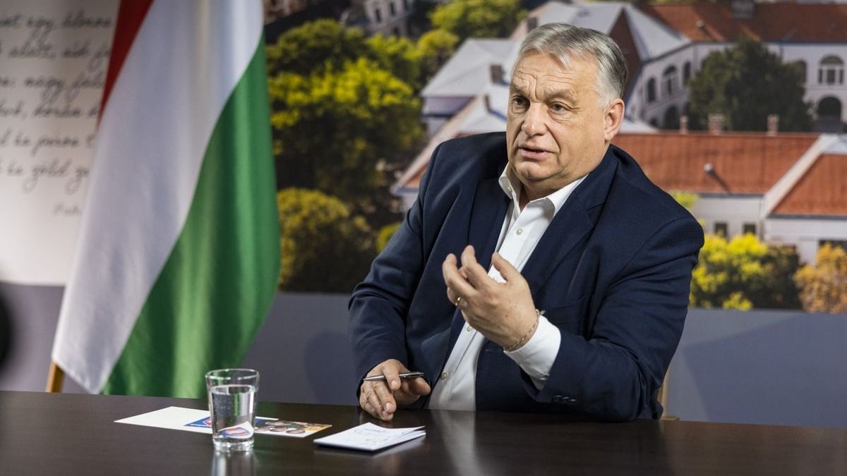 Orbán Viktor azt ajánlja a választóknak, hogy a biztonságot tegyék az első helyre