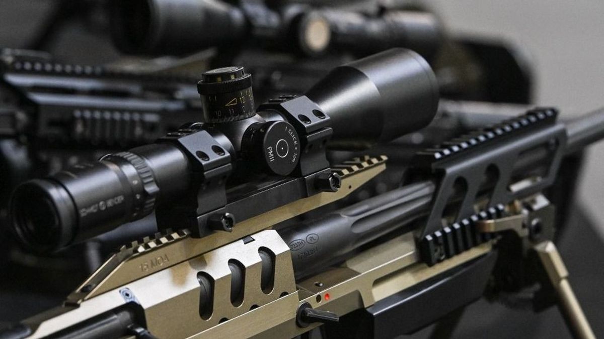 Orosz fegyvergyáraknak exportáló személyeket vettek őrizetbe Németországban