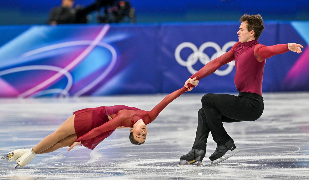 Assago, 2026. február 15.
Pavlova Maria és Sviatchenko Alexei páros a rövidprogramját mutatja be a műkorcsolyázók versenyében a 2026-os milánói-cortinai téli olimpián az assagói Forum di Milano sportarénában 2026. február 15-én.
MTI/Illyés Tibor