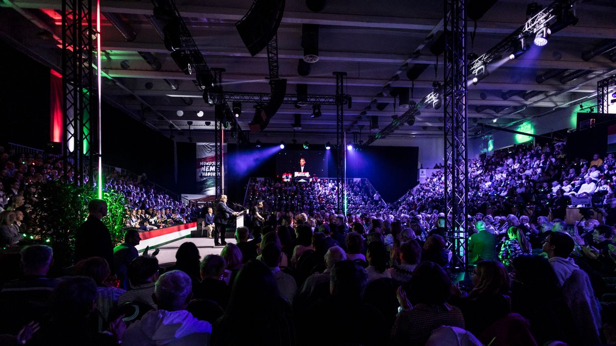 Orbán Viktor: Kapitány István sem a fogyasztóvédelemtől érkezett, hanem a SHELL-től