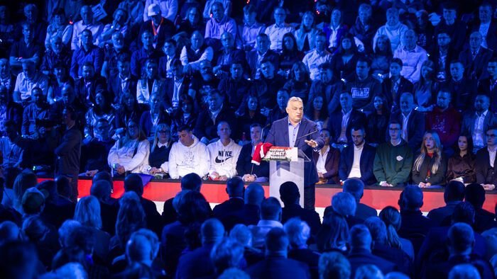 DPK Esztergom
Fidesz kampány
Orbán Viktor