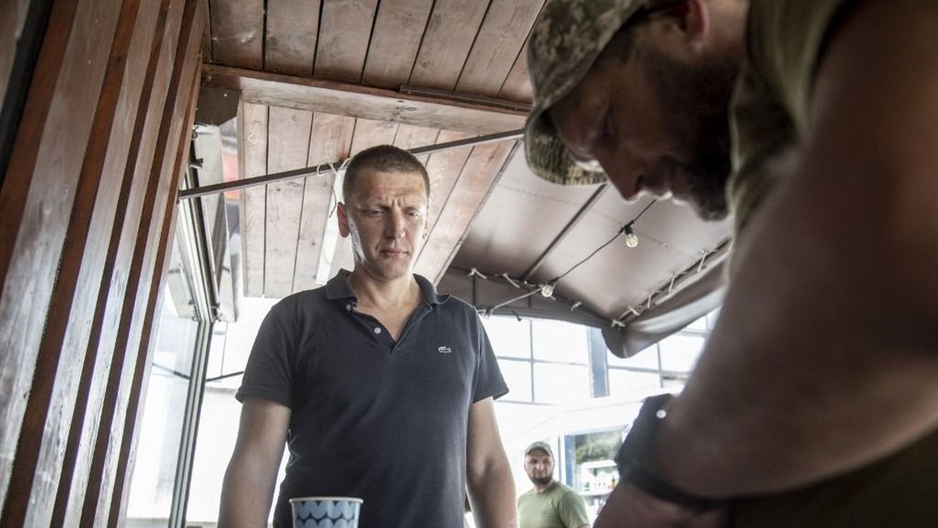 TCK toborzó egy civilt ellenőriz