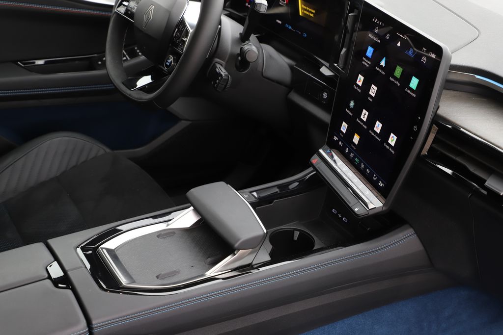 Renault Rafale PHEV teszt