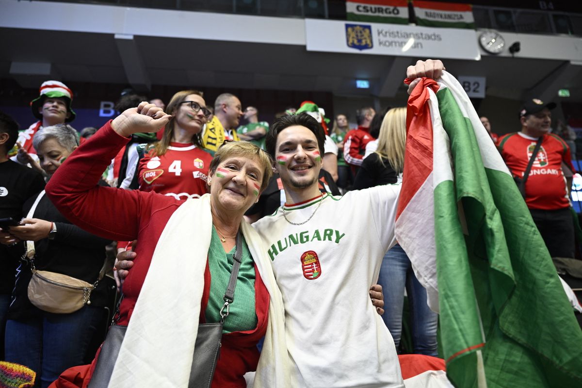 Hungarian fans pose prior to the men's EHF Euro 2026 preliminary round group F handball match Hungary vs Poland in Kristianstad, Sweden, on January 16, 2026. (Photo by Johan Nilsson/TT / TT NEWS AGENCY / AFP) / Sweden OUT