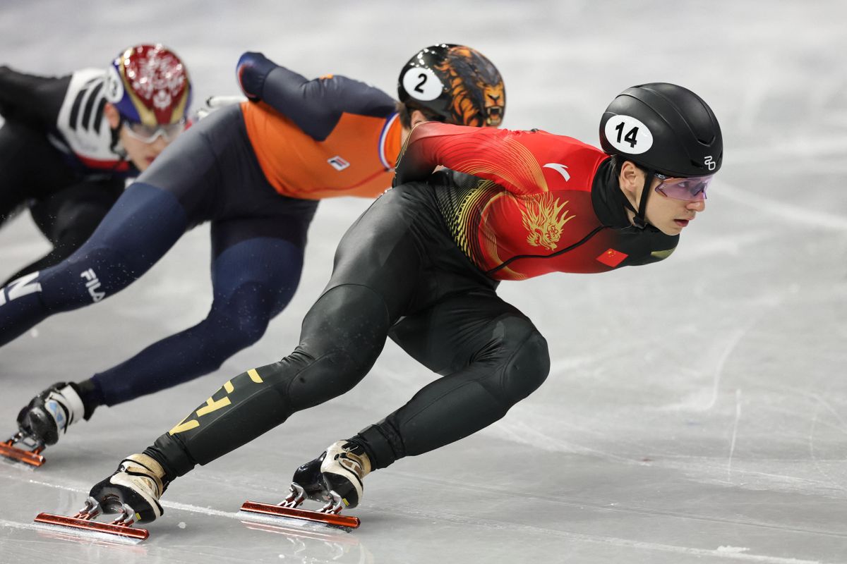 Liu Shaoang (14-es) este címvédőként lép jégre 500 méterem, de már nem magyar, hanem kínai színekben
