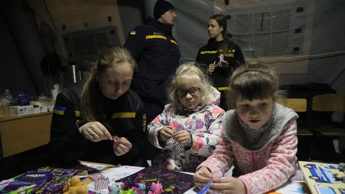 Drámai videók Kijevből – Ukrajnában halálra fagynak az emberek