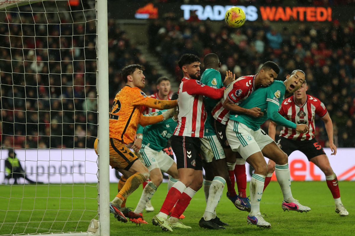 A Liverpool Virgil van Dijk fejesével nyert szerdán a Premier League-ben