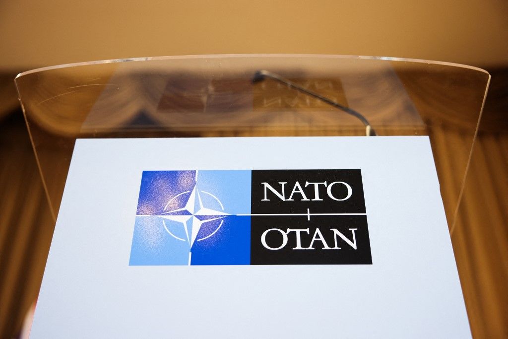 A NATO zászlaja Fotó: BEATA ZAWRZEL / NurPhoto