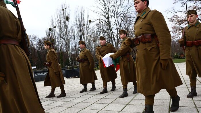 hősi halott magyar katona újratemetési szertartása Fiumei úti sírkert 