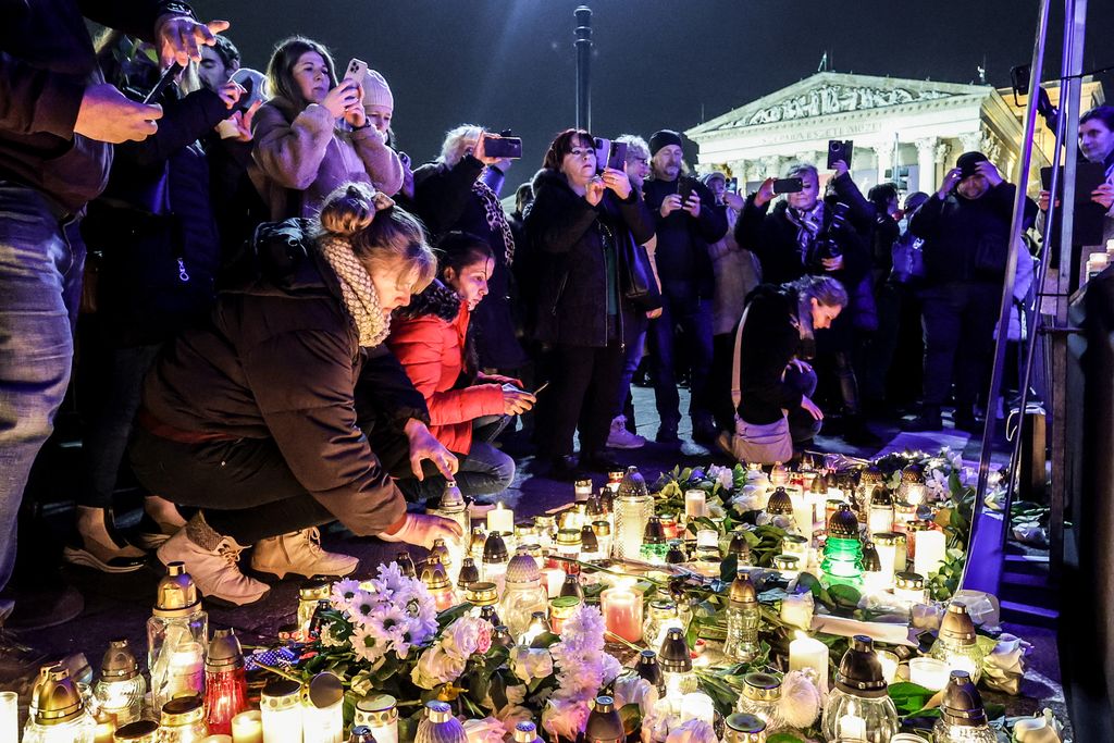 Fenyő Miklós megemlékezés Hősök tere