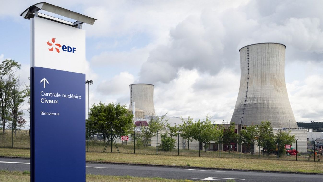 A Civaux atomerőmű hűtőtornyai (Fotó: AFP)