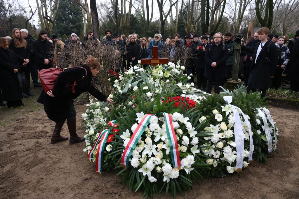 Tarr Béla temetése