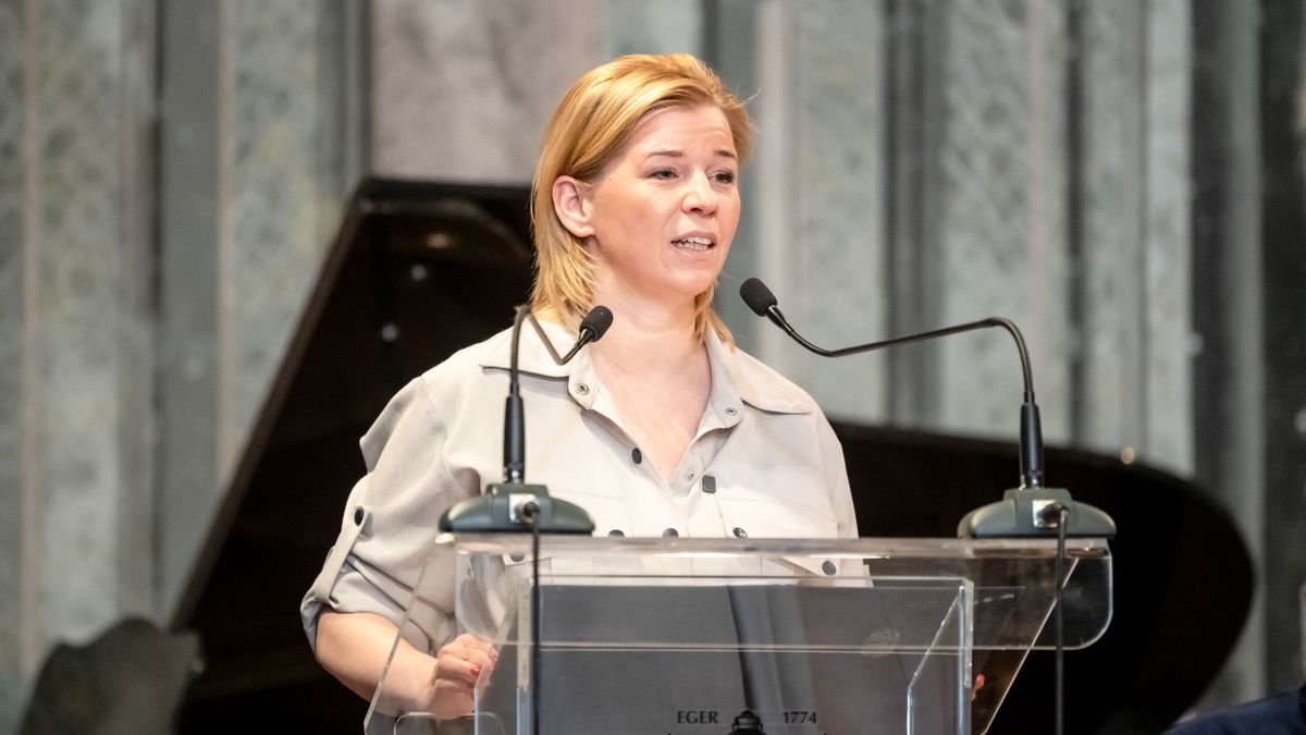 Eger, 2026. február 13.
Varga-Bajusz Veronika, a Kulturális és Innovációs Minisztérium felsőoktatásért, szak- és felnőttképzésért, fiatalokért felelős államtitkára beszédet mond az egri  Eszterházy Károly Katolikus Egyetem oklevélátadó díszünnepségén 2026. február 13-án.
MTI/Komka Péter