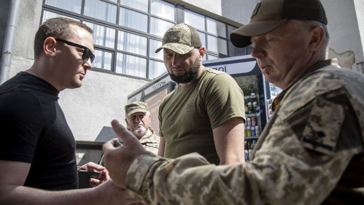 Állatokként bánnak honfitársaikkal az ukrán toborzók