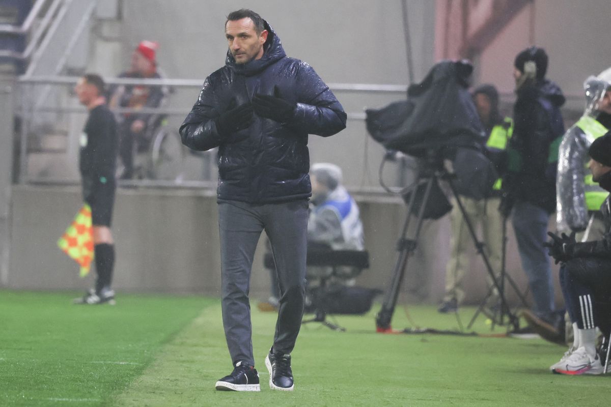 Erõs Gábor, a Vasas vezetőedzője súlyosabb büntetést kapott, mint akár az ETO, akár a DVSC szakvezetője