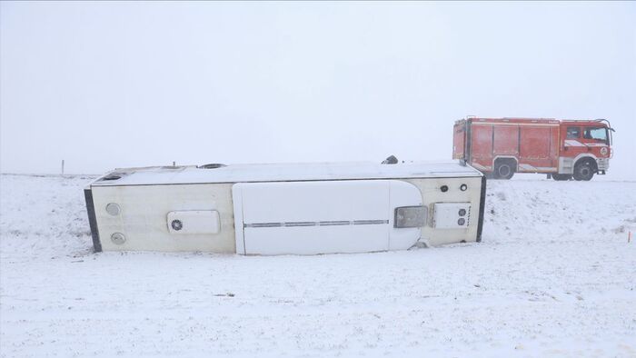 árokba borult busz Zala