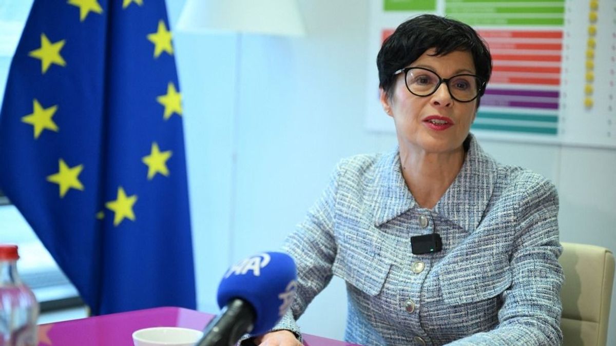 Bevallotta az uniós biztos: Brüsszel a saját szabályait is szembeköpné