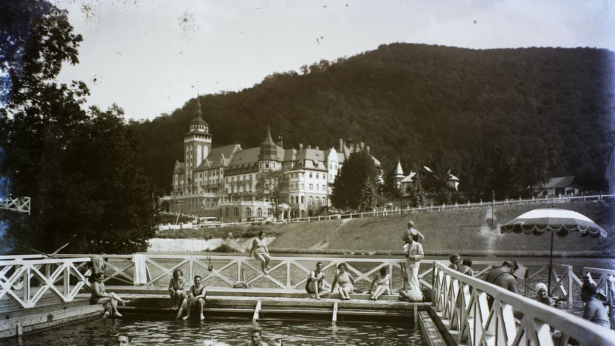 Példátlan szidalmak céltáblája az ország 

