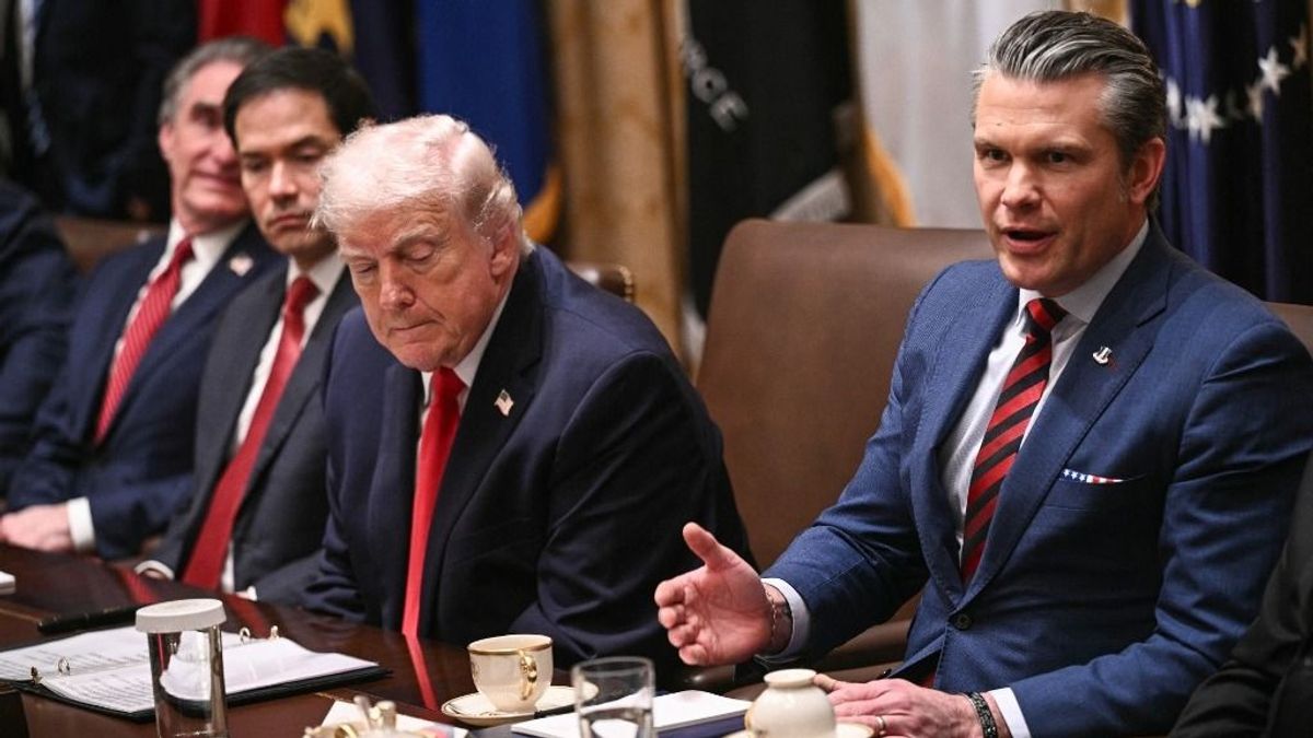 Pete Hegseth: A hadsereg harcosokat képez, nem woke-aktivistákat + videó