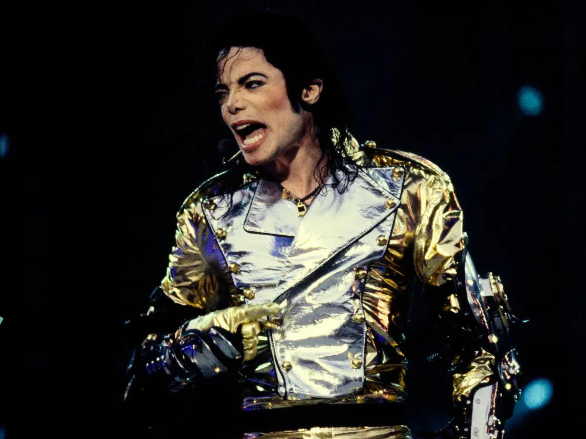 Paróka, rothadó lábak, törött bordák – Megrázó részleteket tár fel az új Michael Jackson dokumentumfilm