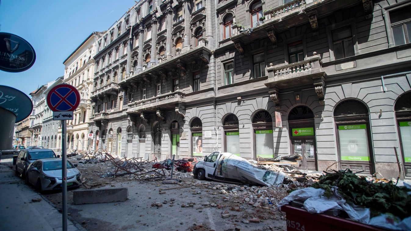 Négy év után vádat emelt az ügyészség a Jókai utcai házomlás ügyében