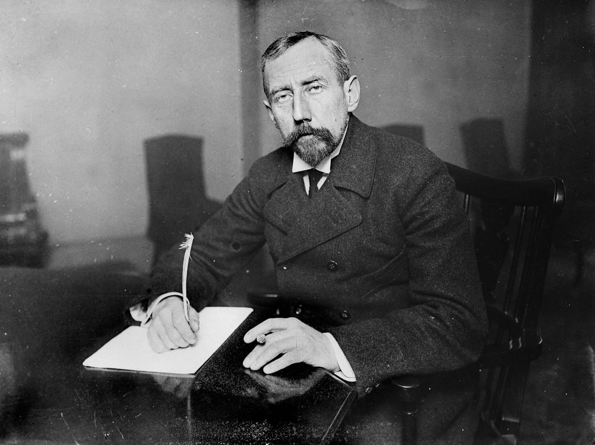 Roald Amundsen (1872-1928), explorateur norvégien.     HRL-608724 (Photo by © Harlingue / Roger-Viollet / Roger-Viollet via AFP)