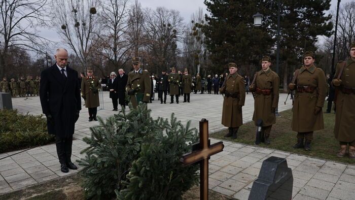 hősi halott magyar katona újratemetési szertartása Fiumei úti sírkert 