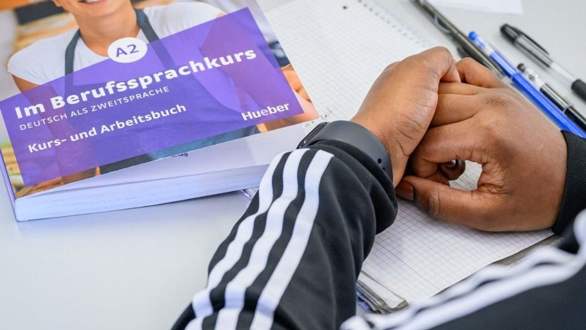 Berlin szintet lépett: gyorsított munkavállalást kapnak a migránsok Németországban