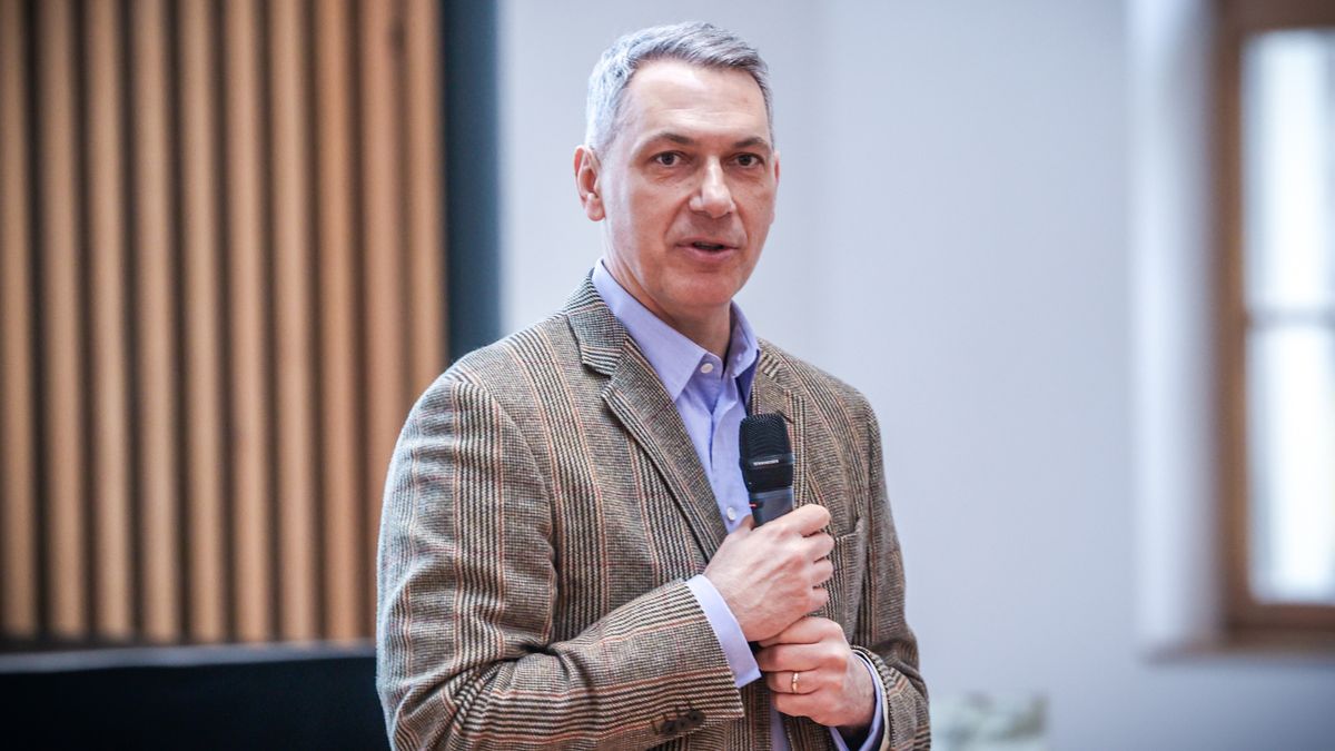 Lázár János: Vissza kell foglalnunk a magyar élelmiszerpiacot!