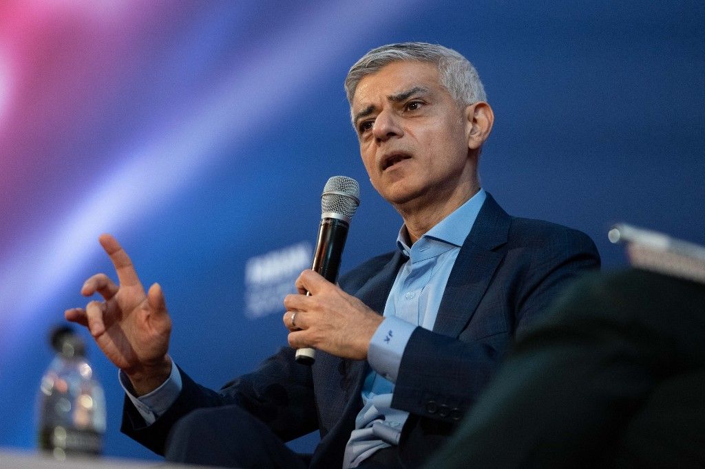 LONDON, UNITED KINGDOM - JANUARY 24: Sadiq Khan, Mayor of London, speaks on stage during the Fabian Society New Year Conference in London, United Kingdom on January 24, 2026. Politicians, delegates, and policy experts gathered at the conference to discuss Britain’s future direction. The event was organized by the Fabian Society, a British left-leaning policy think tank with long-standing ties to the Labour Party. Thomas Krych / Anadolu (Photo by Thomas Krych / Anadolu via AFP)