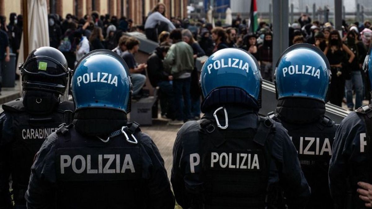 Elfogták a torinói rendőrtámadás egyik gyanúsítottját