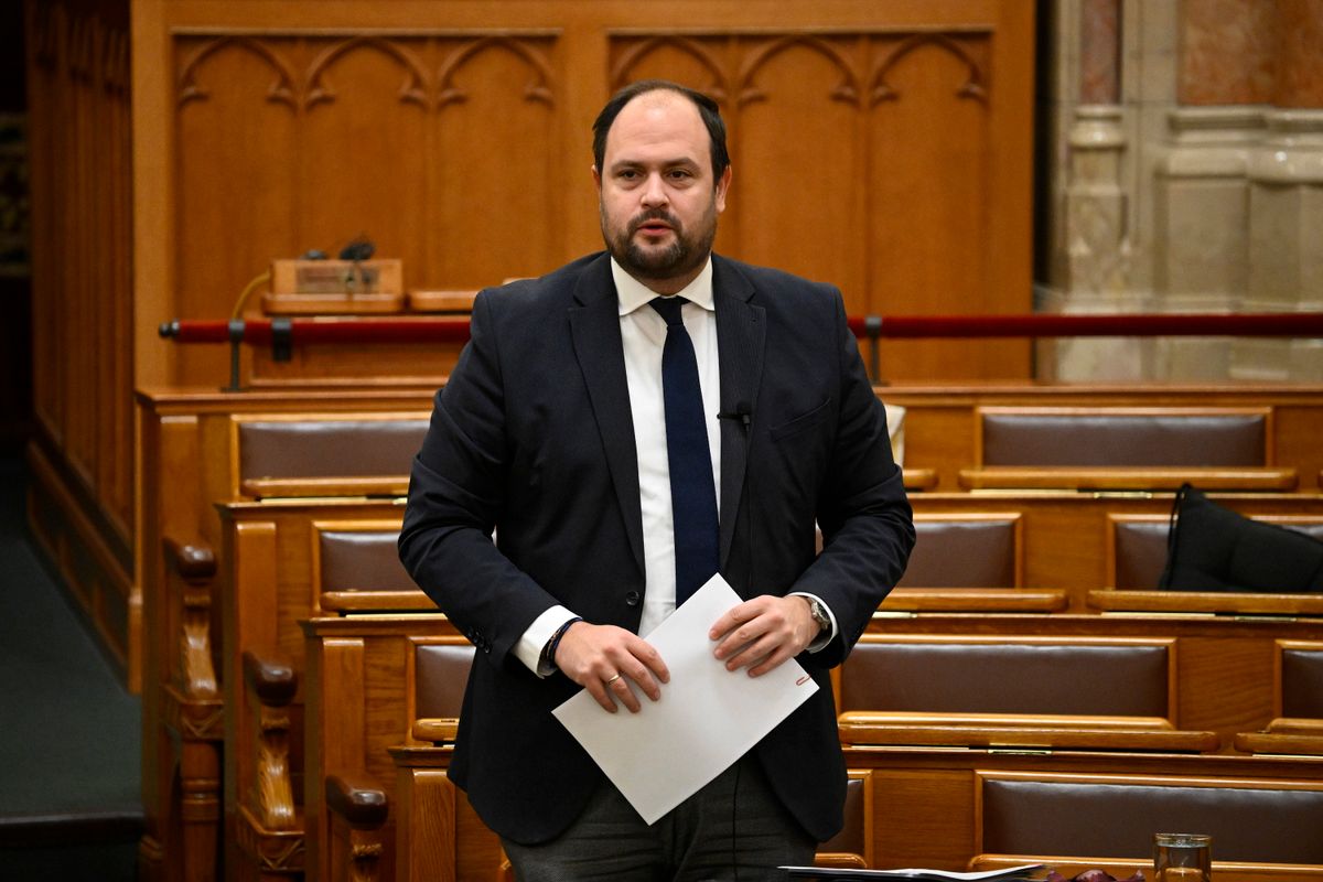 Budapest, 2025. november 20.
Nacsa Lőrinc, a KDNP vezérszónoka felszólal a 2027. évi mikrocenzusról szóló vitában az Országgyűlés plenáris ülésén 2025. november 20-án.
MTI/Bodnár Boglárka