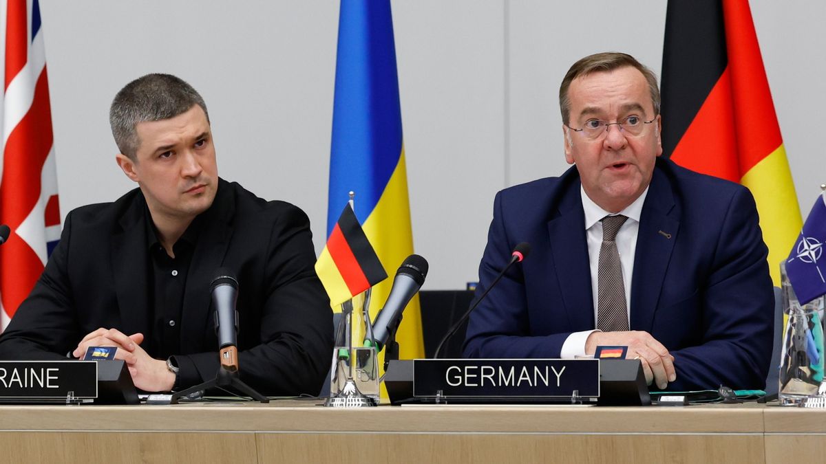 Ukrajna finanszírozójává és fegyverraktárává tenné Magyarországot a német védelmi miniszter + videó
