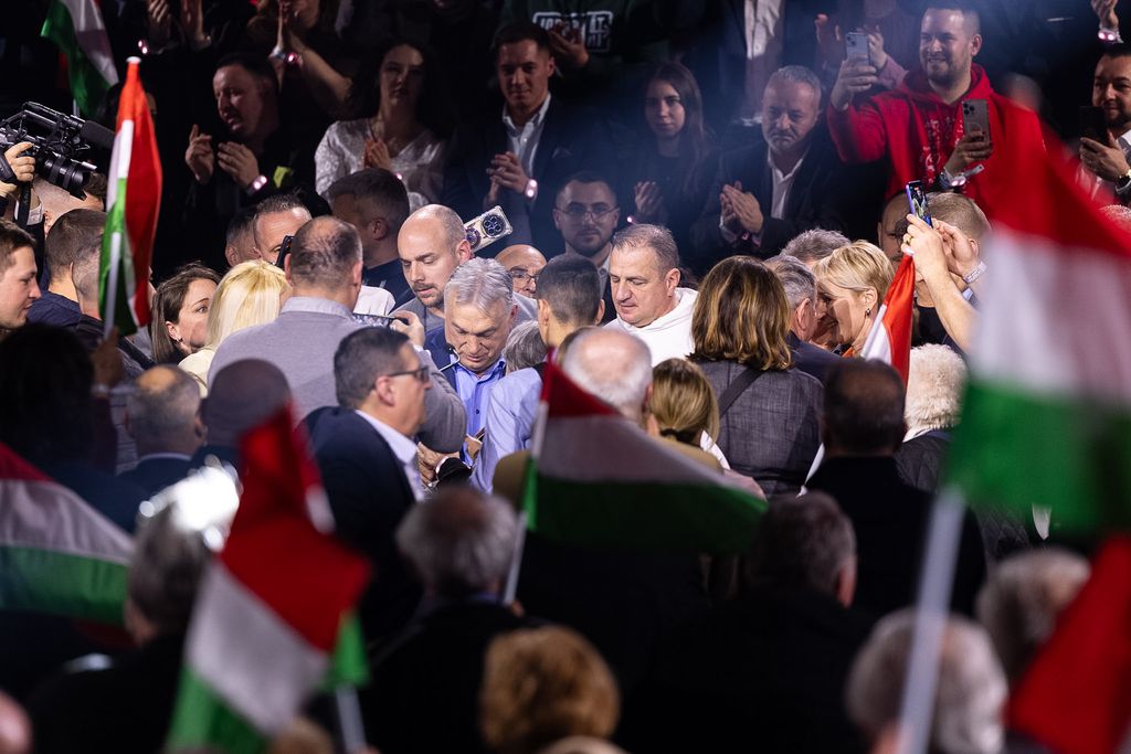 DPK Esztergom
Fidesz kampány
Orbán Viktor