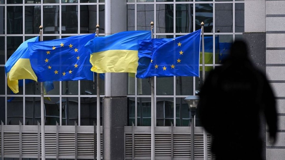 A Zelenszkij-terv gazdasági és demokratikus kockázatokat is jelent