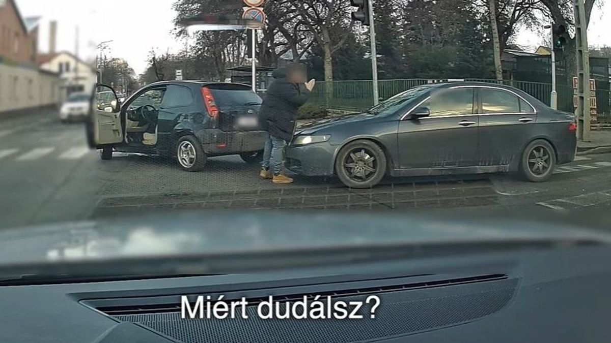 Üvöltözés lett a vége, hogy megállt egy apa a kereszteződés közepén + videó