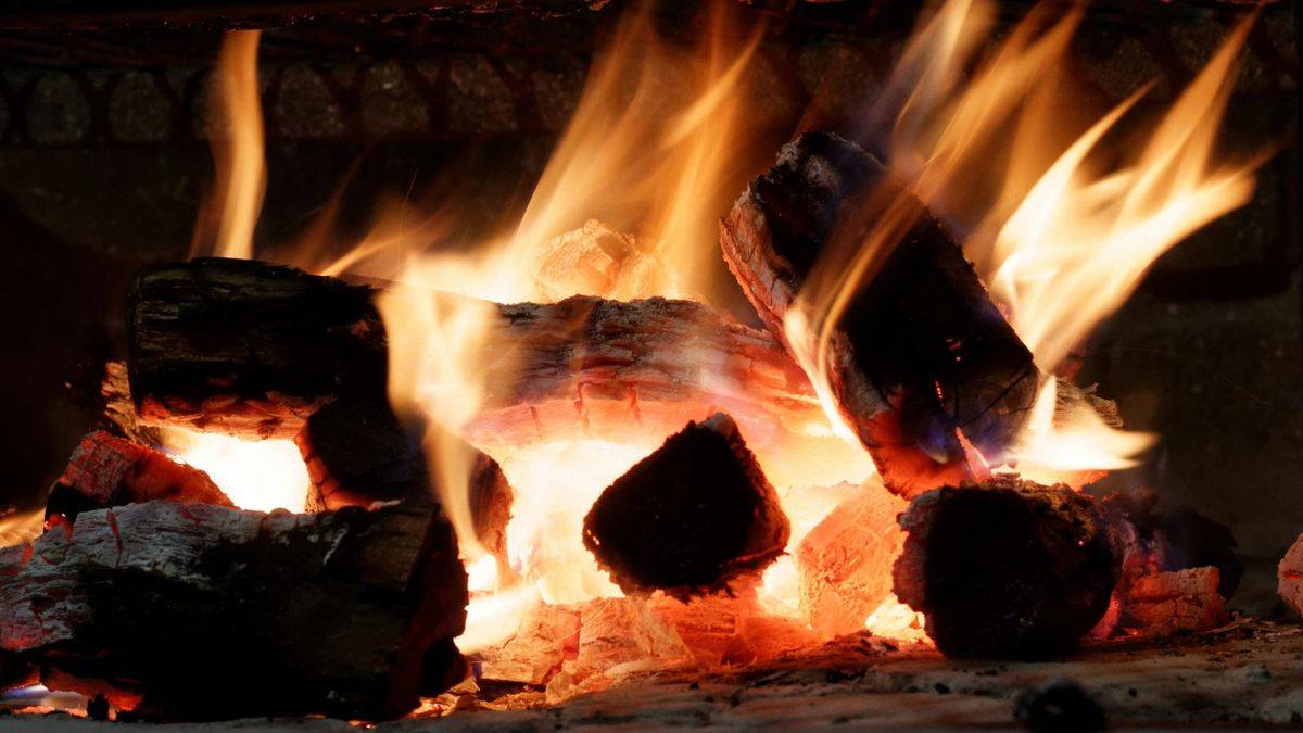 A cserépkályha mellett volt a tűzifa, túl nagy árat fizetett érte a szabolcsi férfi