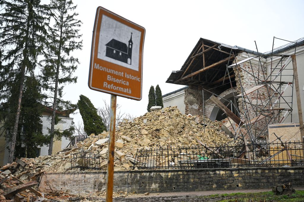 Leomlott a szilágycsehi református templom tornya