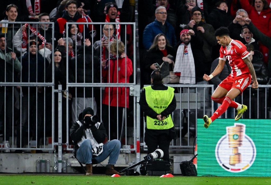 Luis Díaz szó szerint szárnyal a Bayern München színeiben