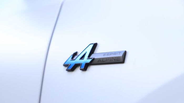 Renault Rafale PHEV teszt