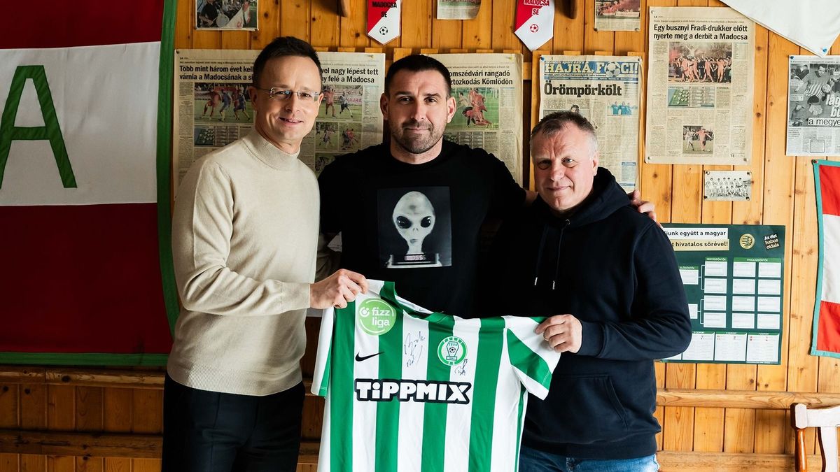 Szijjártó, Böde, Bognár –ilyen „madocsai királyi” találkozót nem látott még a Sarki kocsma + videó