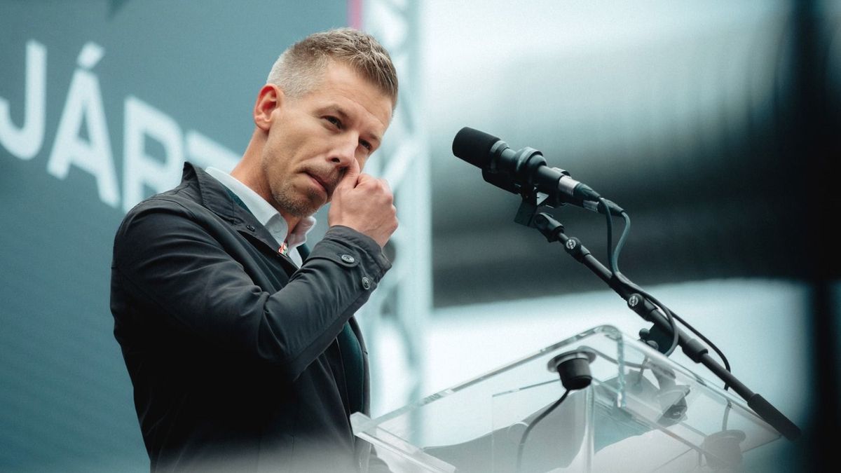 Magyar Péter inkább lekapcsoltatta az élő közvetítést, annyira kevesen voltak rá kíváncsiak