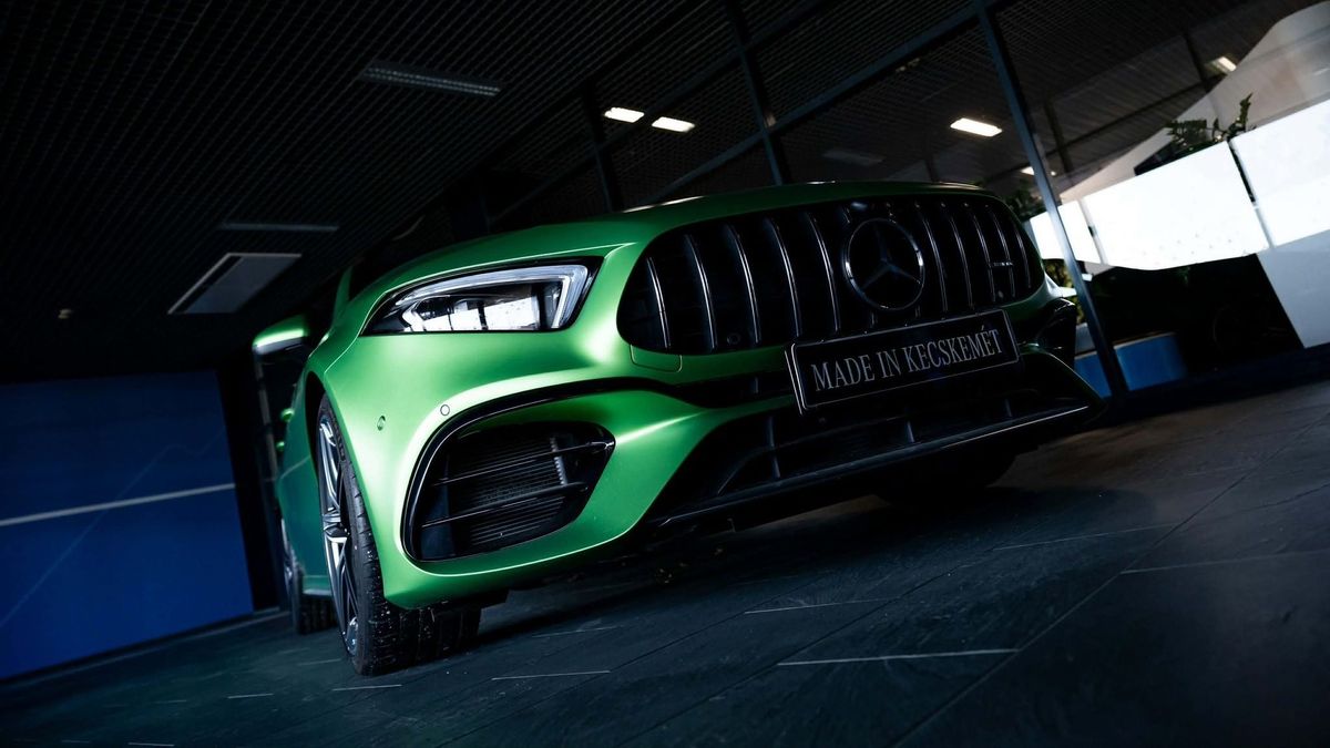 A Mercedes új sorozatának hazai gyártásával szintet lép a magyar autóipar