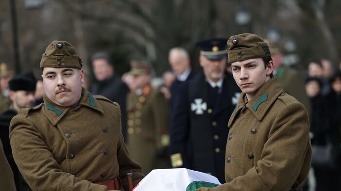 hősi halott magyar katona újratemetési szertartása Fiumei úti sírkert 