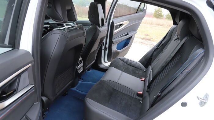 Renault Rafale PHEV teszt