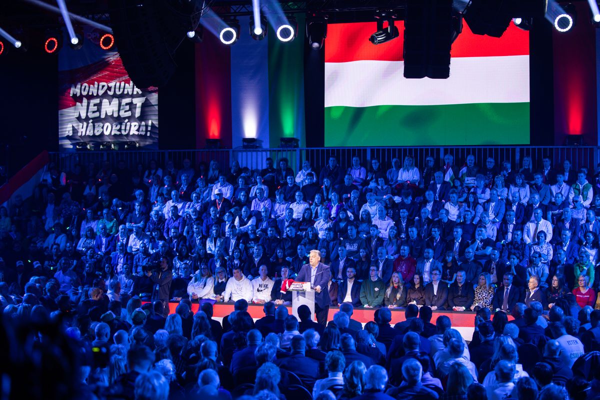 DPK Esztergom
Fidesz kampány
Orbán Viktor