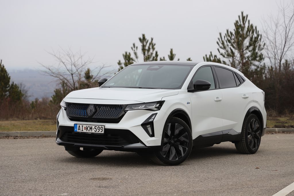 Renault Rafale PHEV teszt