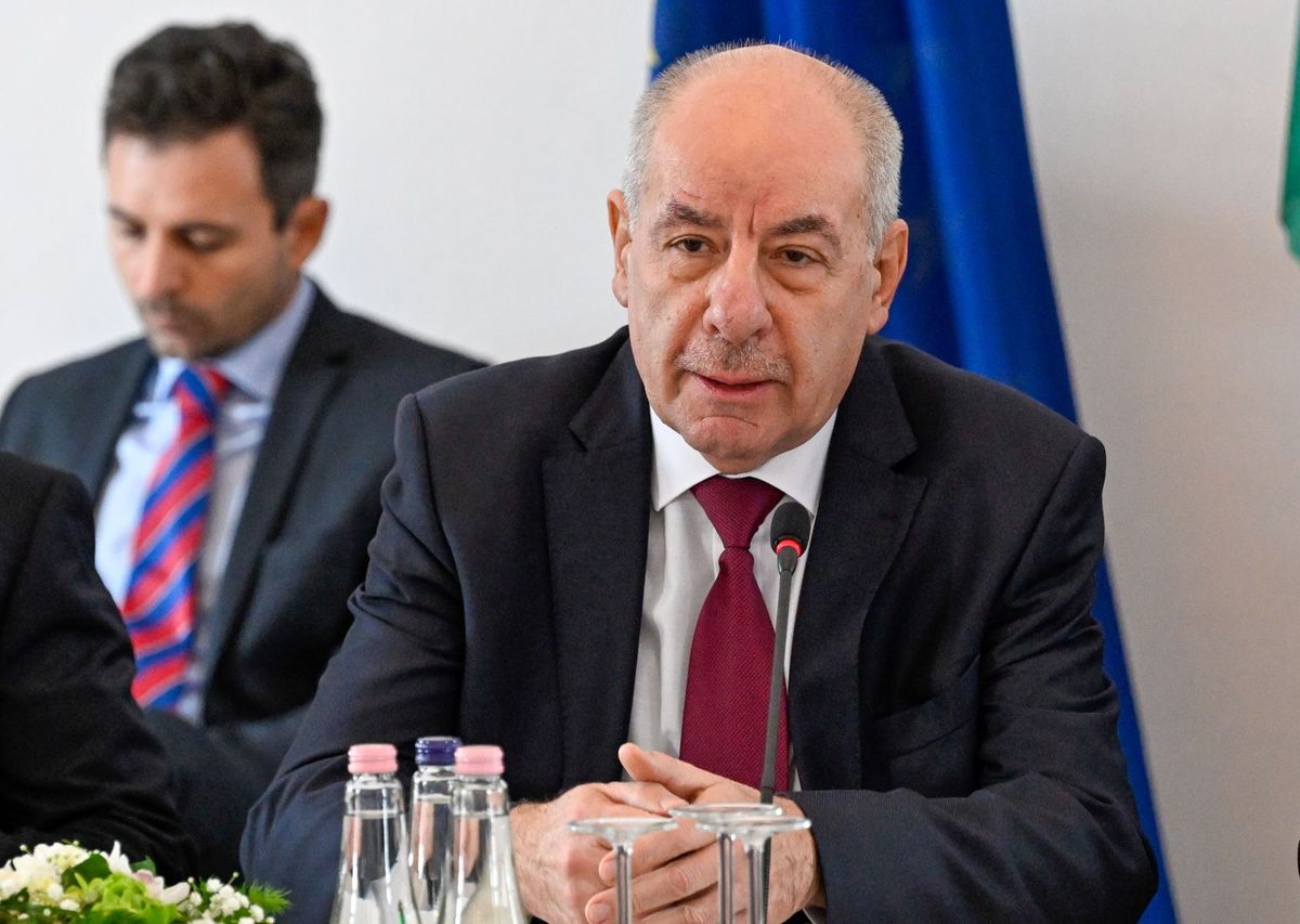 Sulyok Tamás jogi kerekasztal-beszélgetésen a majkpusztai Esterházy-kastélyban