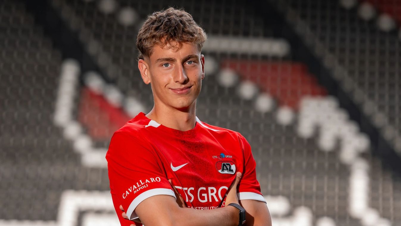 A fiatal magyar támadó, Kovács Bendegúz mesterhármast lőtt az AZ Alkmaar színeiben a Borussia Dortmund elleni ifi BL-meccsen