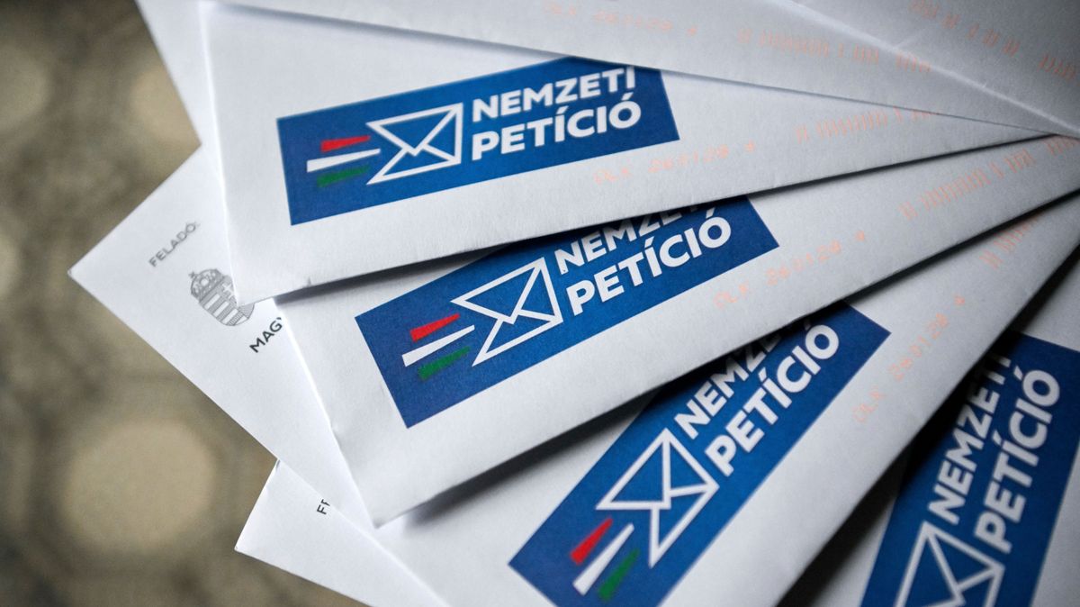 Már több mint félmillióan küldték vissza a nemzeti petíciót